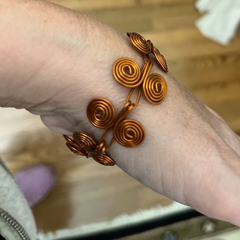3/$30  vintage Copper swirls bracelet